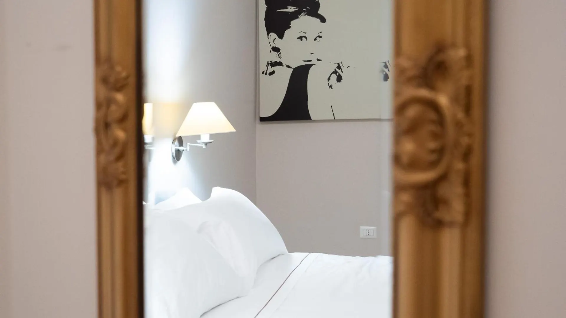 Prestige Boutique Homes-Arco Della Pace Exclusive Family Apartment Milano İtalya